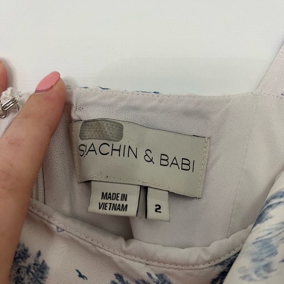 Sachin & Babi Eliza Midi Dress - Picture 6 of 11